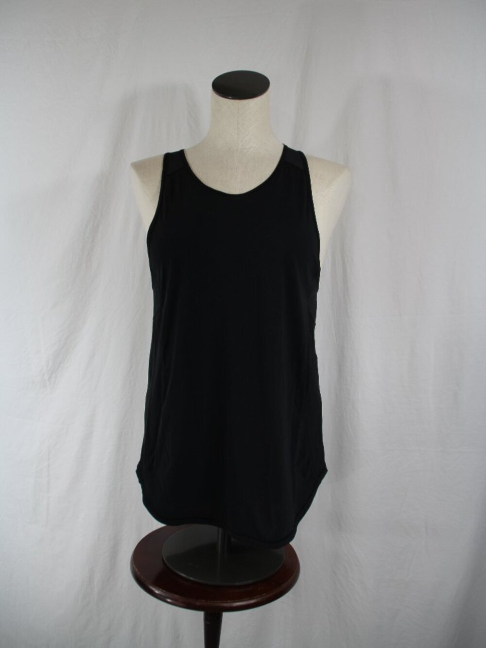 lululemon Women Size 8 (M) Black Athletics Tank Top Crew Neck Sleeveless No Tags